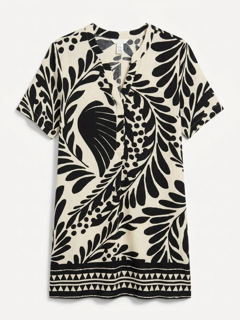 Black & Cream Short Sleeve Breezy V-Neck Dress